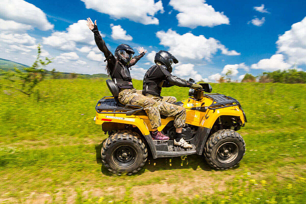 Прокат квадроциклов. Подарочные сертификаты Ultra Подарки Тула. Купить оригинальный подарок или подарочный сертификат на Прокат квадроциклов. Сервис UltraPodarki.ru Тула 8 800 505 95 30. 