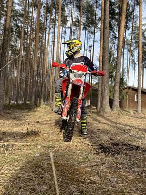 Прокат мотоциклов. Подарочные сертификаты Ultra Подарки Тула. Купить оригинальный подарок или подарочный сертификат на Прокат мотоциклов. Сервис UltraPodarki.ru Тула 8 800 505 95 30. 