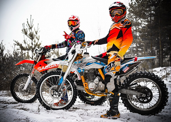 Прокат мотоциклов. Подарочные сертификаты Ultra Подарки Тула. Купить оригинальный подарок или подарочный сертификат на Прокат мотоциклов. Сервис UltraPodarki.ru Тула 8 800 505 95 30. 